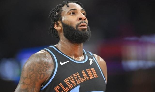 STAR SPORTS下载-【交易流言汇总】公牛有意德拉蒙德 塔克引发哄抢