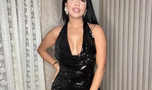 STAR SPORTS下载-太阳报：一位西班牙女子因长相酷似C罗女友乔治娜，在网上走红